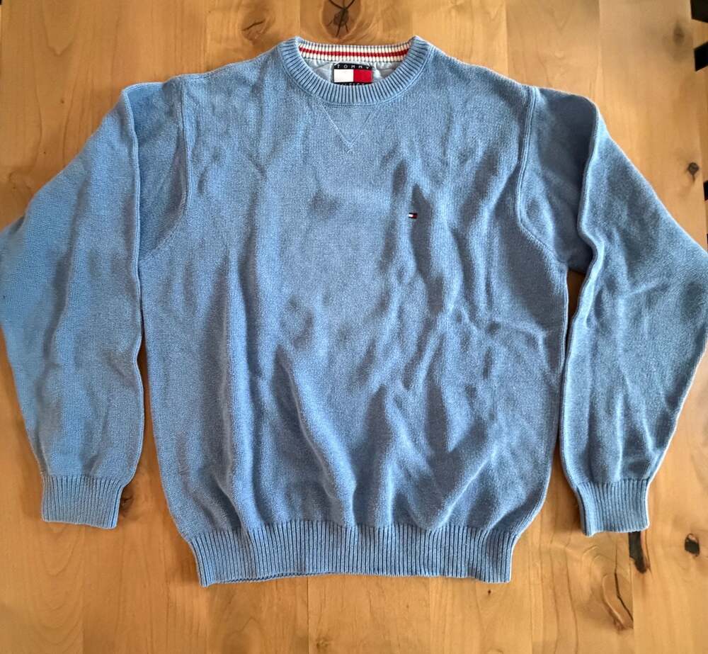 Vintage Tommy Hilfiger Crew Neck Knit Pullover Sweater in Light Blue Lrg